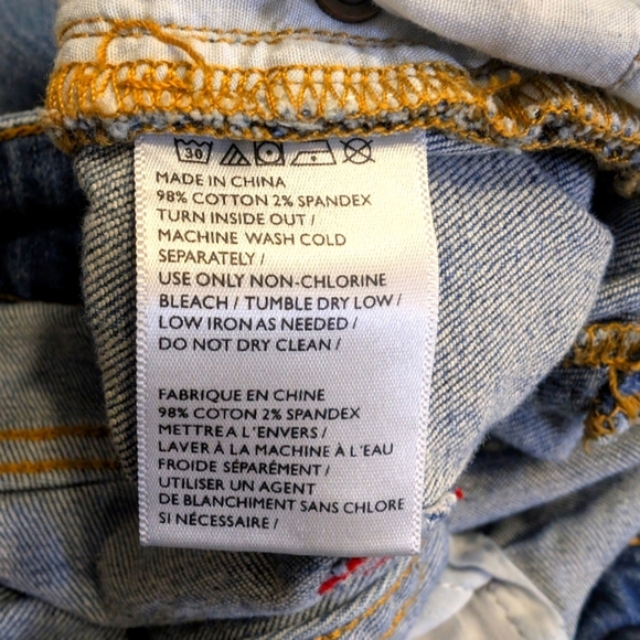 BDG Urban Outfitters Kick Flare High Rise Cropped Raw Hem Distressed Jeans  28 - Picture 10 of 11